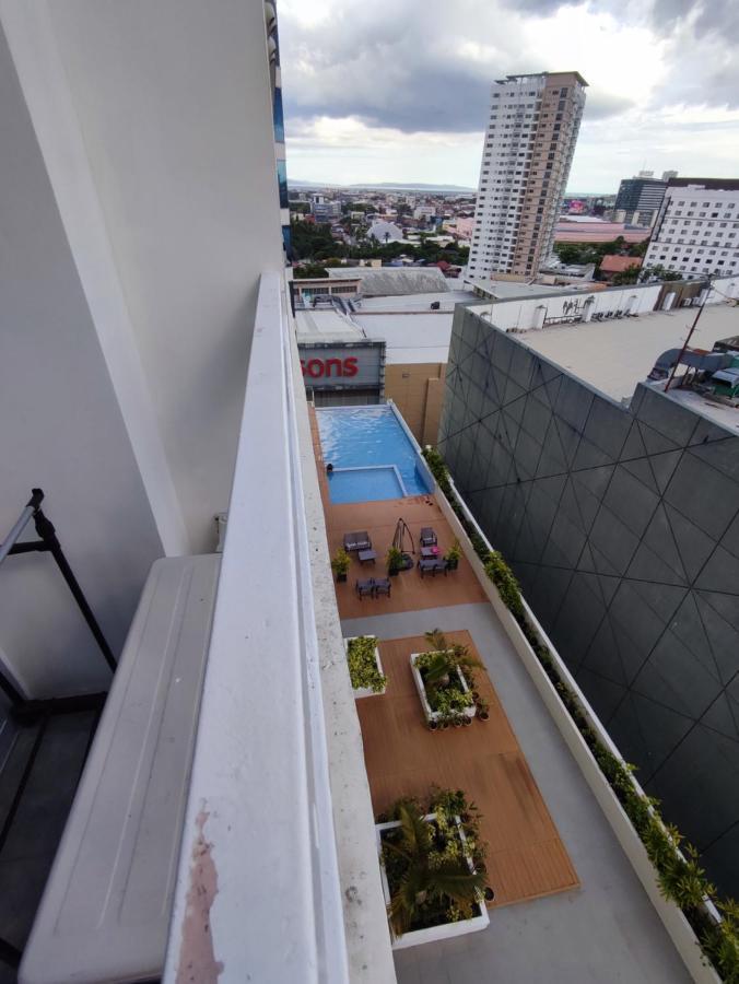 Aparthotel Inspiria Davao Stadt Exterior foto